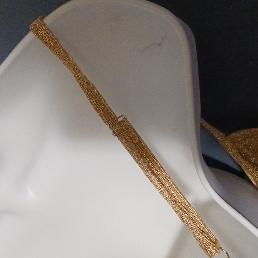 L, A golden beautiful dress for the holidays! - Picture 3 of 11